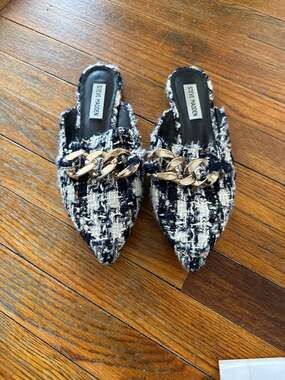 Steve Madden Cassady Navy and White Tweed Chain Mule Loafers